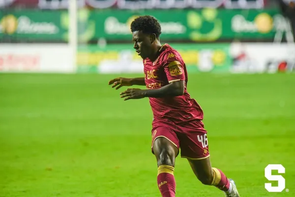 Akheem Wilson en su debut ante Liberia. (