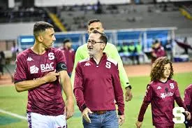 Juan Carlos Rojas acompañó a Mariano Torres desde su primer día como morado (Saprissa).
