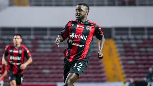 Joel Campbell y sus problemas de rendimiento.