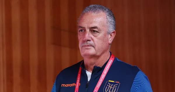 Gustavo Alfaro - Selección de Ecuador 