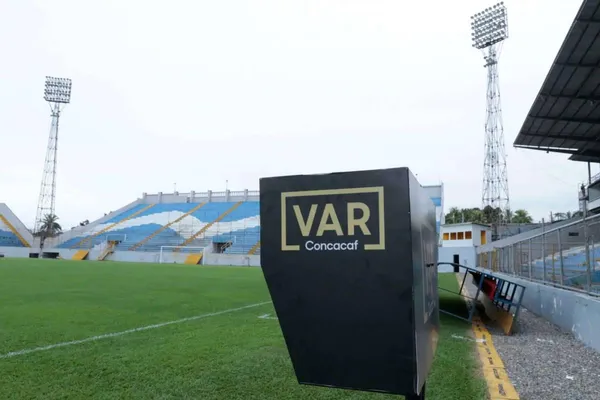 Liga Nacional espera contar con el VAR para el próximo torneo. (