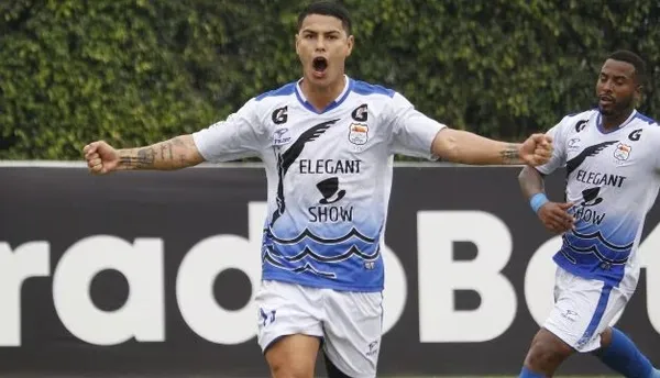 Kevin Santamaría fue la figura en el ascenso de su equipo.