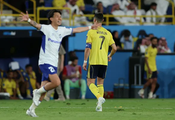 Cristiano Ronaldo dejó pasar una nueva oportunidad de celebrar su primer título con Al-Nassr (Getty Images).