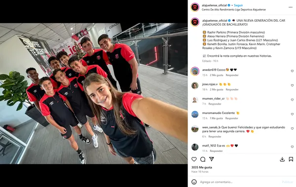 Alajuelense celebró la graduación de sus jugadores. (Instagram)