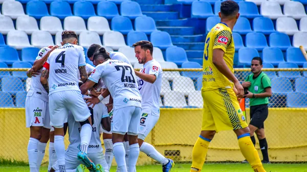 Alianza ganó cuatro de los últimos cinco duelos contra Municipal Limeño. (