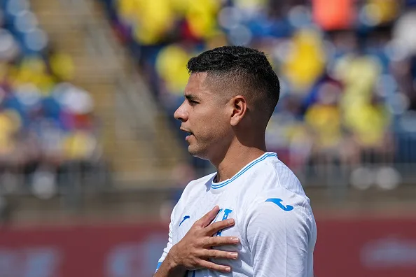 Carlos Pineda rechazó una propuesta que llego procedente de Costa Rica. (