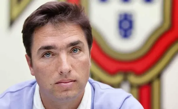 Por ahora Rui Jorge es el único candidato que tiene Francis Hernádez.