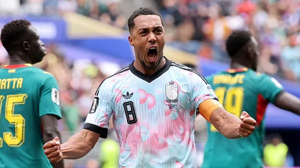Tielemans se lesionó durante el calentamiento (Getty).
