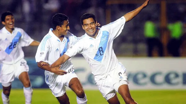 Gonzalo Romero festeja el agónico gol contra Panamá que ilusionó a toda Guatemala con ir a su primer Mundial. (