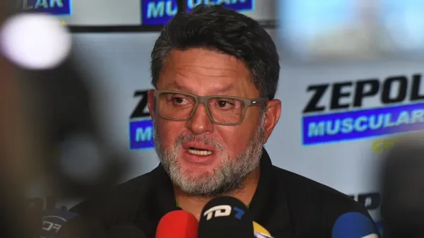 Jafet Soto se enojó mucho con algunos auspiciantes. (