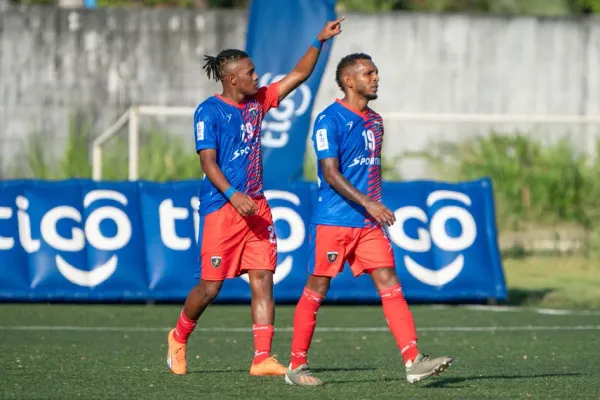 Ovidio López tiene la chance de demostrar en España (LPF).