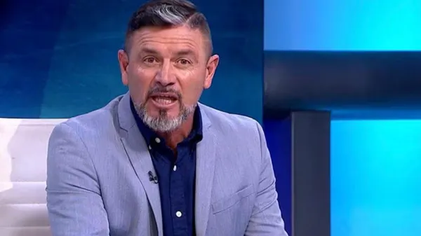 Rolando Fonseca negó que se haya cerrado la puerta de Puntarenas. (
