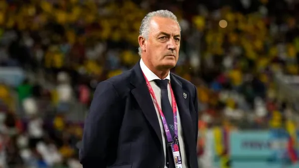Gustavo Alfaro - Selección Ecuador