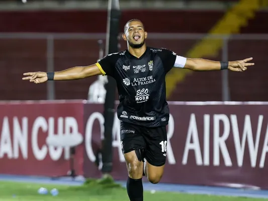 El volante panameño regresará a Independiente para jugar la Copa Centroamericana