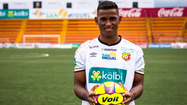 Allan Cruz es el futbolista más valioso de Herediano.