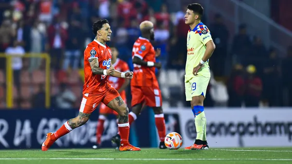 Byron Bonilla estuvo intratable en el Independiencia, consagrándose como el MVP del partido. (