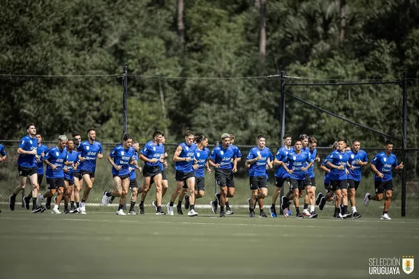 Uruguay tiene un enorme plantel que preocupa a Panamá. (Instagram)