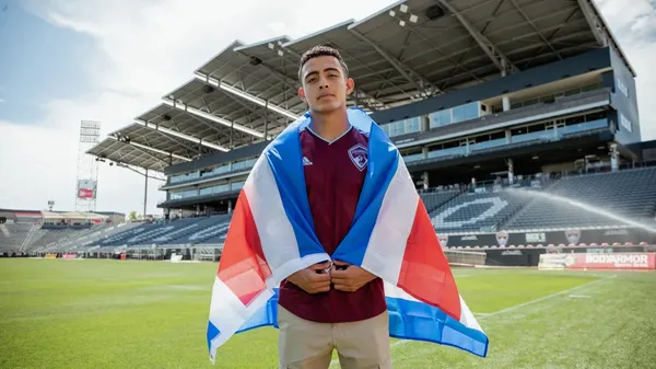 Así fue presentado Chacón en el Colorado Rapids 2.