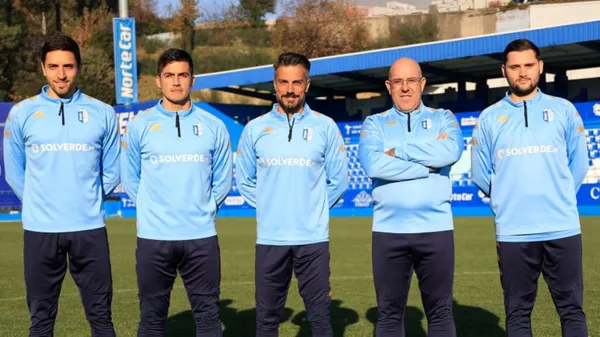 Rubén de la Barrera junto a todo su cuerpo técnico.