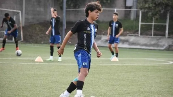 René Fuentes jugará en la Sub 20 de El Salvador. (