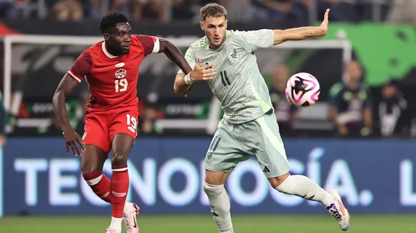Alphonso Davies jugó su último partido completo con Canadá el 21 de marzo de 2025, en la semifinal de la Nations League que perdieron 0-2 contra México. (