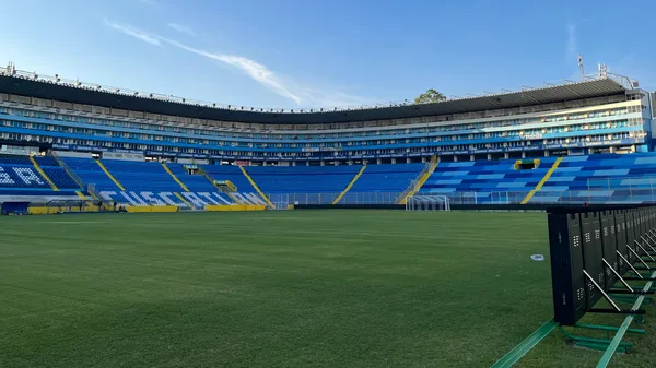 Así luce el Estadio Cuscatlán a horas de albergar el partido entre la Selecta e Inter Miami. (