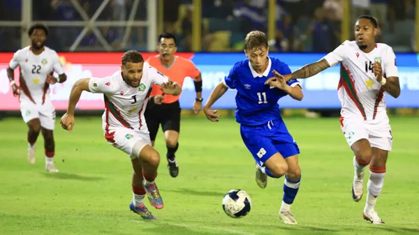 Nathan Ordaz, quien salió lesionado en el primer tiempo del duelo contra Surinam, está de regreso en El Salvador para la fecha FIFA de noviembre. (