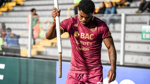 Newton Williams seguirá en Saprissa. (