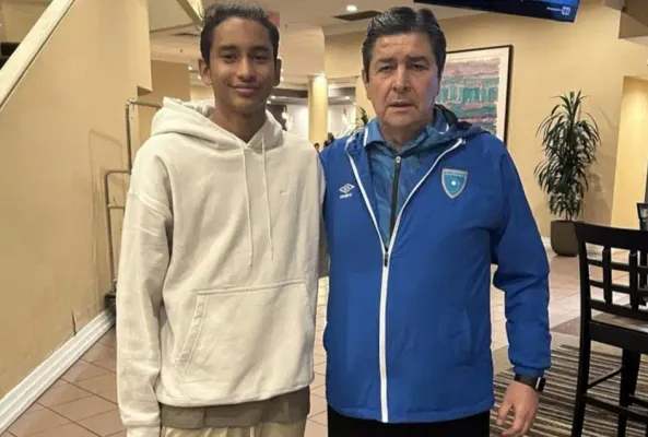 Decarlo Guerra junto a Luis Fernando Tena. (