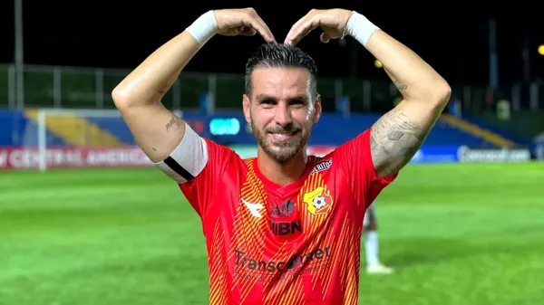 Yendrick Ruiz, el goleador histórico de Herediano, apareció cuando más lo necesitaban. (