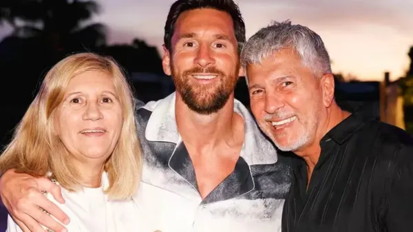 Celia, Lionel y Jorge Messi. (Instagram)