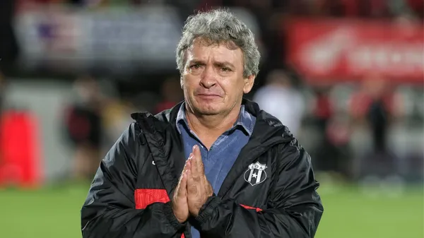 oscar ramirez agradece-alajuelense