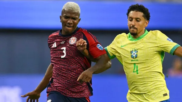Jeyland Mitchell - Selección de Costa Rica