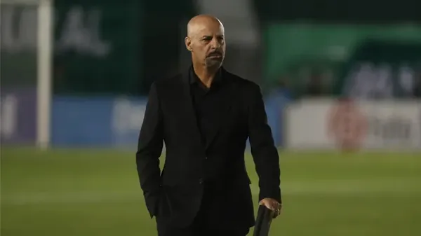 Fantasma Figueroa - Comunicaciones