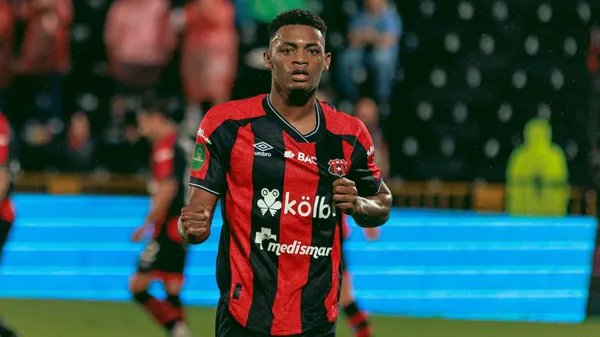 Rashir Parkins lleva 6 goles en 23 partidos con Alajuelenese este semestre. (