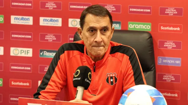 Alexandre Guimaraes habló en la previa a la final. (