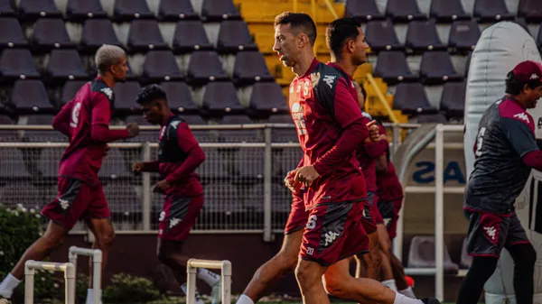 Mariano Torres no se presentó a entrenar este viernes.
