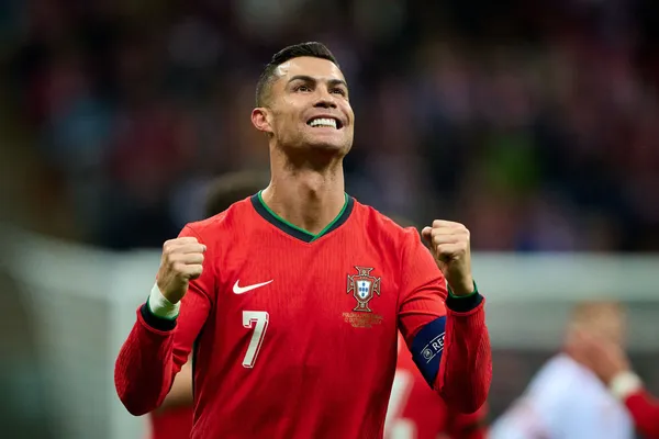 Cristiano Ronaldo está a 24 goles de seguir haciendo historia (Getty Images).