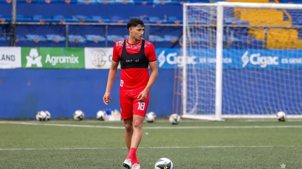 Joseth Peraza interesa en Alajuelense y Saprissa.