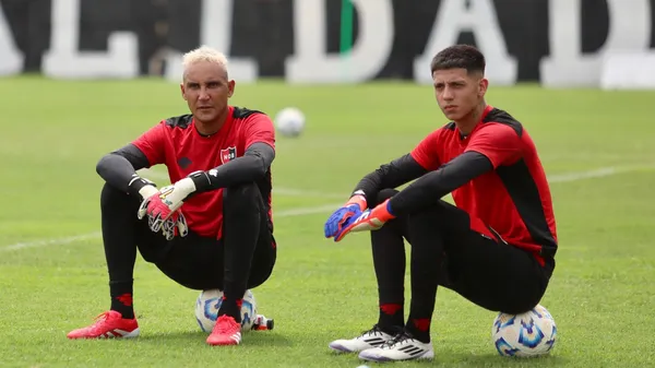 Keylor Navas reemplazará al juvenil Josué Reinatti, de 21 años, quien tuvo un flojo arranque de torneo pese a haber cerrado al anterior en un buen nivel. (