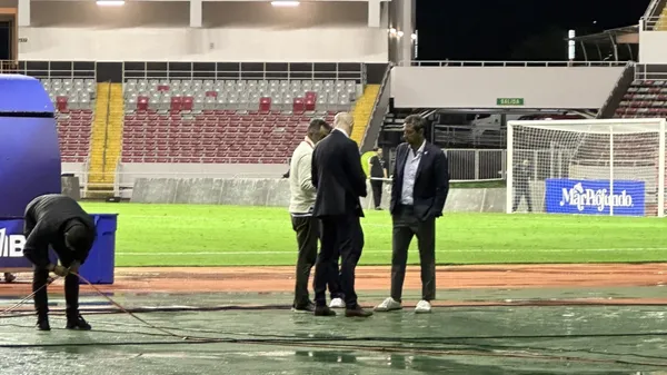 Osael Maroto estuvo reunido tras el empate ante Haití. (