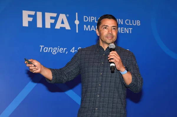 Martín Machón exponiendo. (