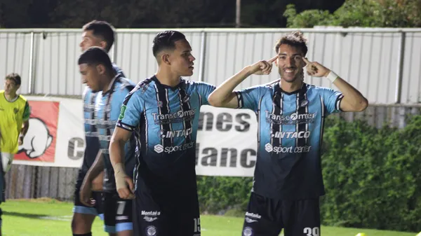 Mauricio Villalobos regresó al club que lo formó.