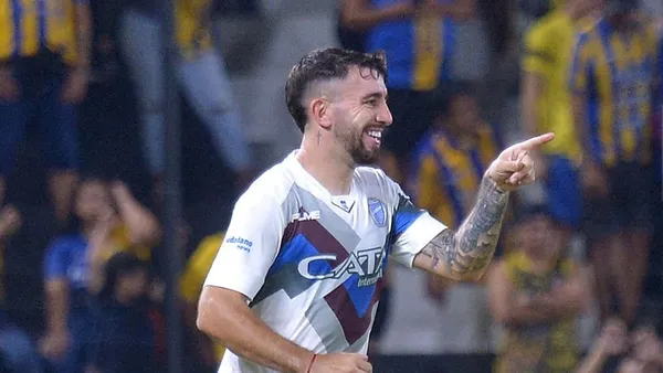La ficha de Agustín Auzmendi pertenece a Godoy Cruz (Instagram).