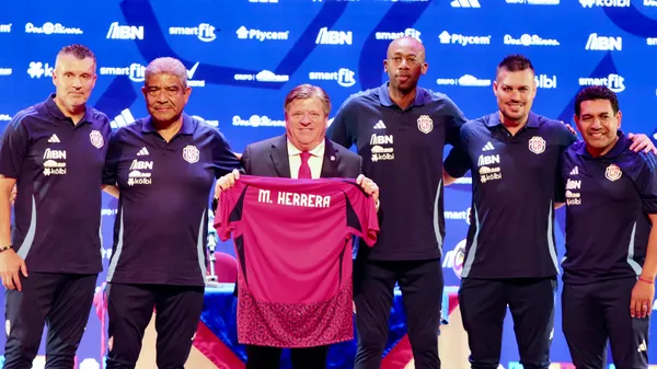 Wanchope fue asistente de Miguel Herrera en la Selección de Costa Rica durante un breve período. Ahora, podría llegar a volver pero con un nuevo rol. (