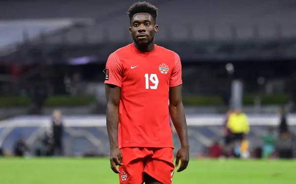 Alphonso Davies - Canadá