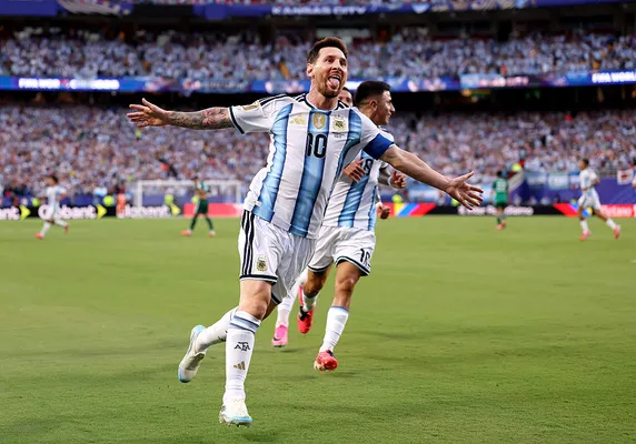 Con casi 39 años, Messi arrancó  el Mundial 2026 marcando un hat-trick memorable (Getty Images).