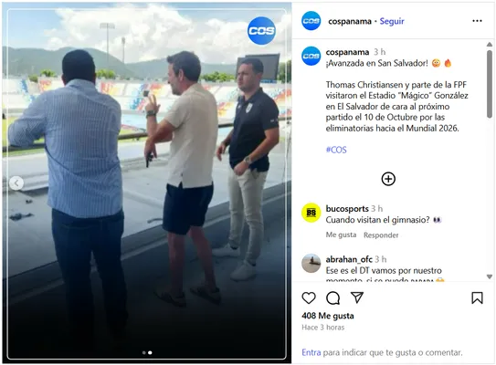 Thomas Christiansen junto a parte de la delegación de Panamá en El Salvador.