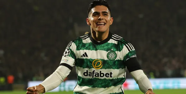 Luis Palma del Celtic celebra luego de anotar - Ian MacNicol/Getty Images