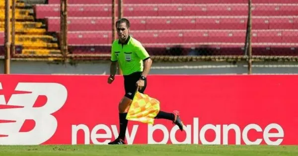 Mora fue el único árbitro costarricense en el Mundial de Qatar 2022 (La República).